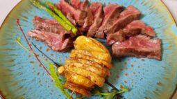 Luna Cafe, restaurant cu terasa in Bucurestiul vechi