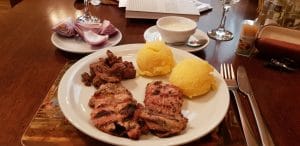 Nicoresti, restaurant romanesc popular pe strada Toamnei in Bucuresti