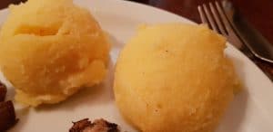 Nicoresti, restaurant romanesc popular pe strada Toamnei in Bucuresti