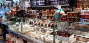 Sara Pizza, restaurant and more, bacanie cu restaurant pe Popa Petre