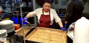 Sara Pizza, restaurant and more, bacanie cu restaurant pe Popa Petre