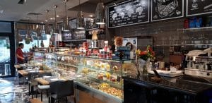 Sara, bacanie de delicatese italienesti si bistrou de paste si pizza