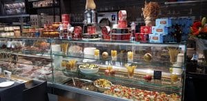 Sara, bacanie de delicatese italienesti si bistrou de paste si pizza