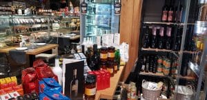 Sara, bacanie de delicatese italienesti si bistrou de paste si pizza