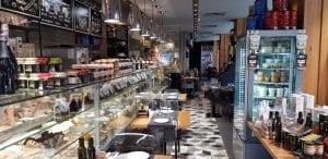 Sara, bacanie de delicatese italienesti si bistrou de paste si pizza