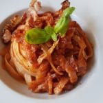 Sara, bacanie de delicatese italienesti si bistrou de paste si pizza