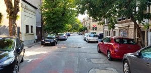 Strada Popa Nan, cu restaurantele Blueberry si The Vine Bistro