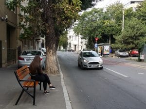 Strada Popa Nan din Bucurestiul vechi, cu restaurantele La Zavat si Backyard