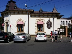 Strada Silvestru din Bucuresti, cu Biserica Silvestru si Restaurantul Il Destino 06