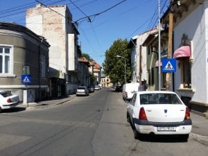 Strada Silvestru din Bucuresti, cu Biserica Silvestru si Restaurantul Il Destino