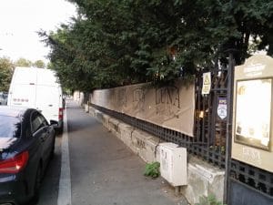 Strada Viitorului din Bucuresti, cu Luna si Gastronomika