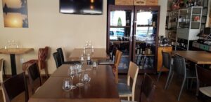 Tasting Room, restaurant si vinoteca