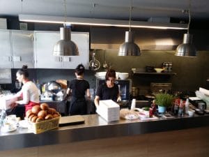 Za Lokal, street food bistro in Calea Victoriei din Bucuresti