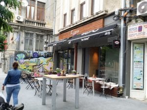 Za Lokal, street food bistro in Calea Victoriei din Bucuresti
