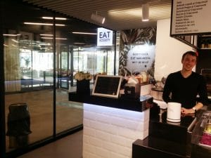 5ENSI si Eat Society in ansamblul Aviatorilor 8 din Piata Victoriei din Bucuresti