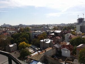 Bucurestiul din Buzesti - Victoriei vazut din restaurantul Upstairs Rooftop