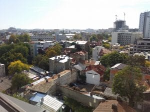 Bucurestiul din Buzesti - Victoriei vazut din restaurantul Upstairs Rooftop