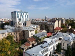 Bucurestiul din Buzesti - Victoriei vazut din restaurantul Upstairs Rooftop