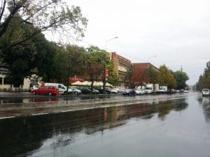 Bulevardul Basarabia la Arena Nationala, cu Damascus Palace si Trattoria Buongiorno