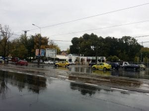 Bulevardul Basarabia la Arena Nationala, cu Damascus Palace si Trattoria Buongiorno