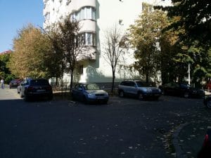 Bulevardul Decebal, cu restaurantele Turquoise, Padthai, Ruby Tuesday si Tress