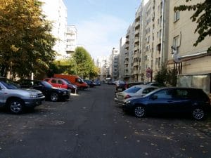 Bulevardul Decebal, cu restaurantele Turquoise, Padthai, Ruby Tuesday si Tress