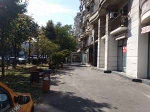 Bulevardul Decebal, cu restaurantele Turquoise, Padthai, Ruby Tuesday si Tress