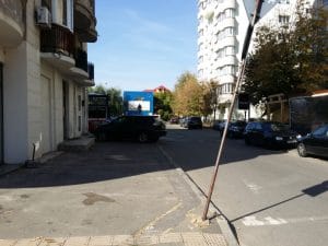 Bulevardul Decebal, cu restaurantele Turquoise, Padthai, Ruby Tuesday si Tress