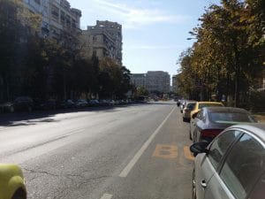 Bulevardul Decebal, cu restaurantele Turquoise, Padthai, Ruby Tuesday si Tress