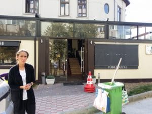 Bulevardul Decebal, cu restaurantele Turquoise, Padthai, Ruby Tuesday si Tress