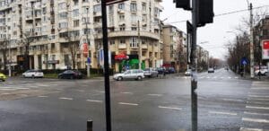 Bulevardul Decebal, cu resturantele La Conac, Zvon, Funky si altele