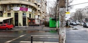 Bulevardul Decebal, cu resturantele La Conac, Zvon, Funky si altele