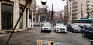 Bulevardul Decebal, cu resturantele La Conac, Zvon, Funky si altele