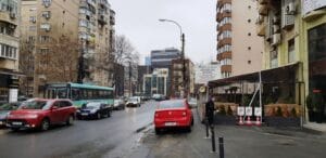 Bulevardul Decebal, cu resturantele La Conac, Zvon, Funky si altele