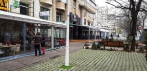 Bulevardul Decebal, cu resturantele La Conac, Zvon, Funky si altele