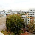 Calea Dorobantilor vazuta de pe terasa hotelului Marshall Garden din Bucuresti