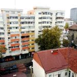 Calea Dorobantilor vazuta de pe terasa hotelului Marshall Garden din Bucuresti