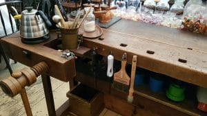 Camera din Fata, cafenea ceainarie in Piata Amzei din Bucuresti