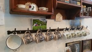 Camera din Fata, cafenea ceainarie in Piata Amzei din Bucuresti