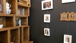 Camera din Fata, cafenea ceainarie in Piata Amzei din Bucuresti