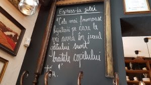 Camera din Fata, cafenea ceainarie in Piata Amzei din Bucuresti