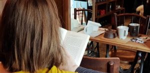 Camera din Fata, cafenea si ceainarie boema in Piata Amzei din Bucuresti