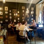 Camera din Fata, cafenea si ceainarie boema in Piata Amzei din Bucuresti