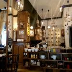 Camera din Fata, cafenea si ceainarie boema in Piata Amzei din Bucuresti