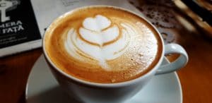 Camera din Fata, cafenea si ceainarie boema in Piata Amzei din Bucuresti