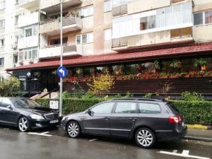 Cartierul Tineretului din Bucuresti, cu restaurantul La Calinescu