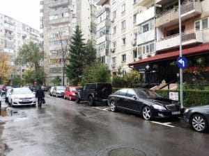 Cartierul Tineretului din Bucuresti, cu restaurantul La Calinescu