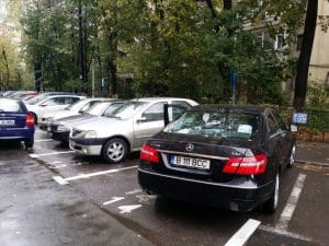 Cartierul Tineretului din Bucuresti, cu restaurantul La Calinescu