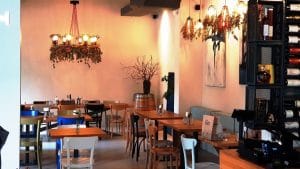 Cava Bistro de la Piata Floreasca, bucatarie urbana si multicuisine