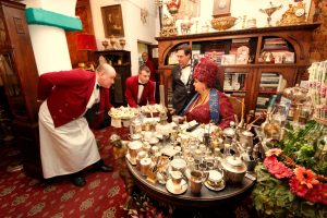 Cavalerii Vinului la Jaristea